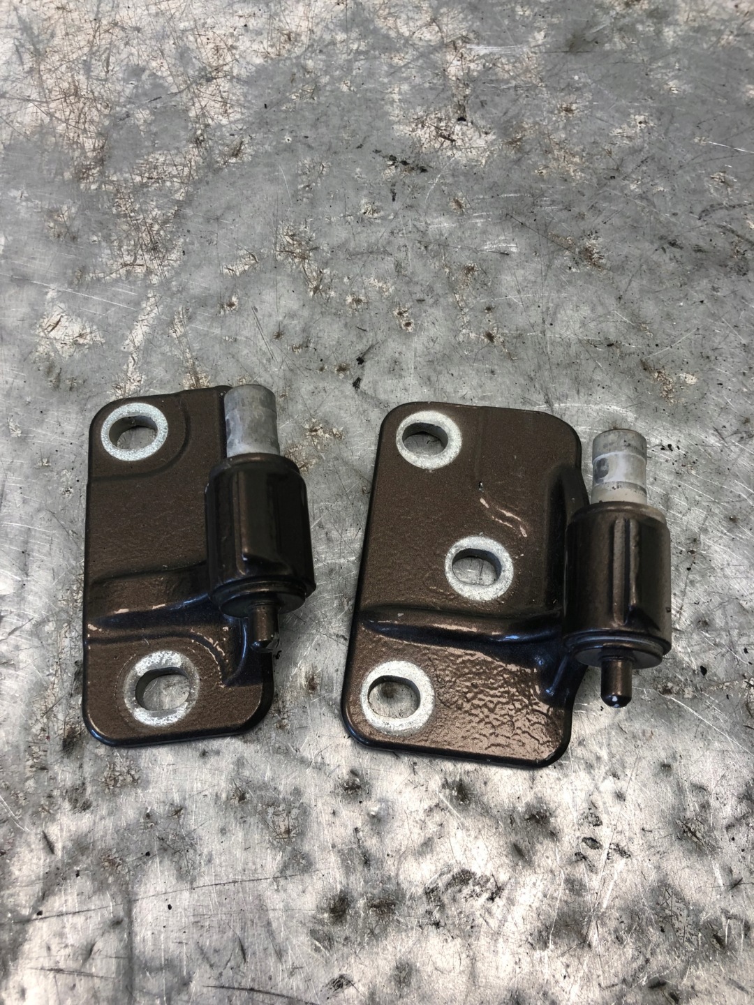 hinges door right front MERCEDES SPRINTER W906