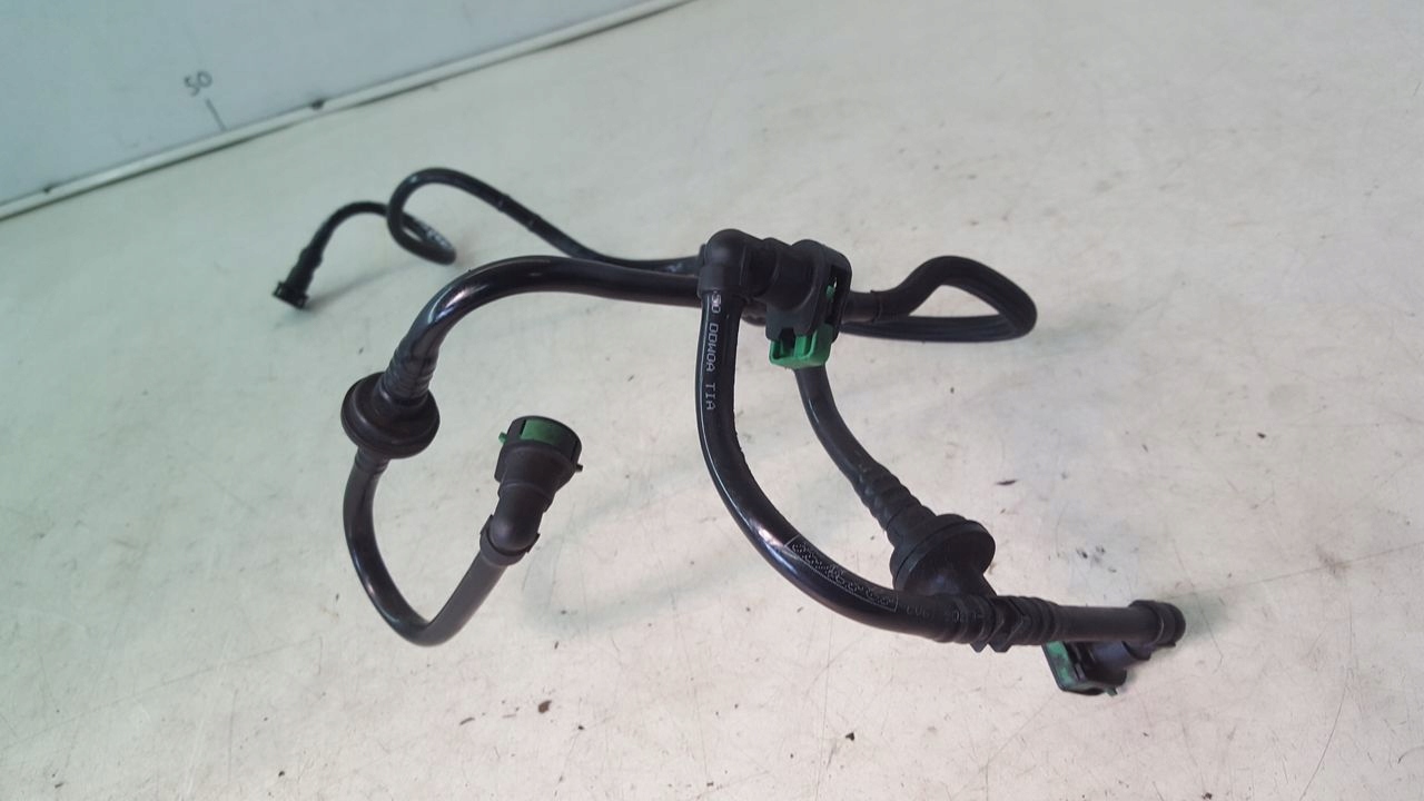 hose fuel line Ford Focus MK3 1,0