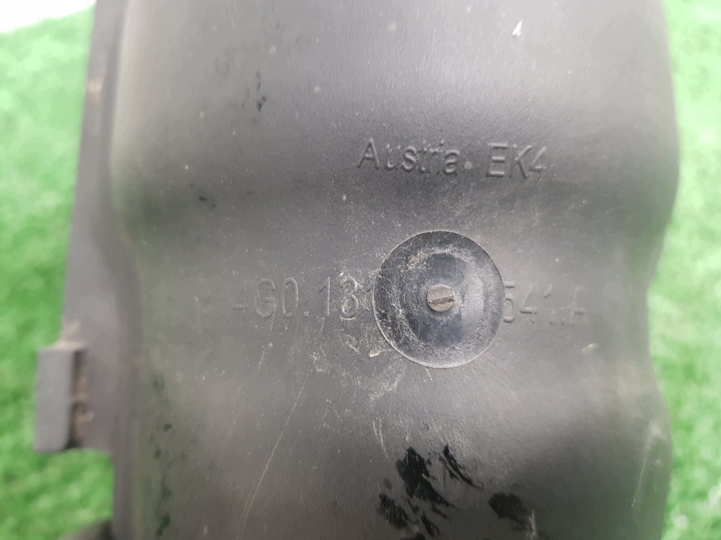 tank vacual AUDI A6-C7 4G0131541A