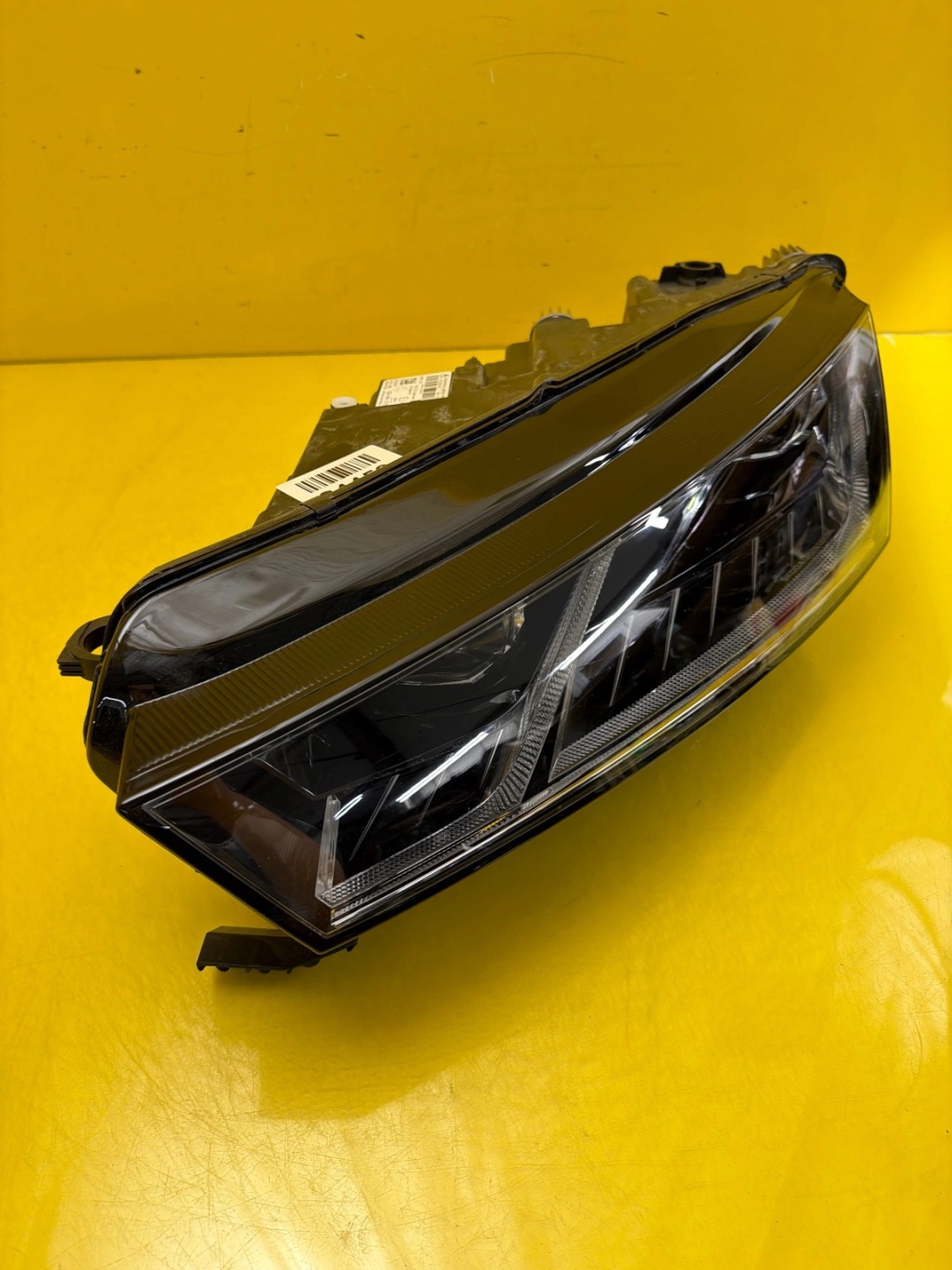 light left Skoda Octavia IV 5E4 5E4941015B Full Led