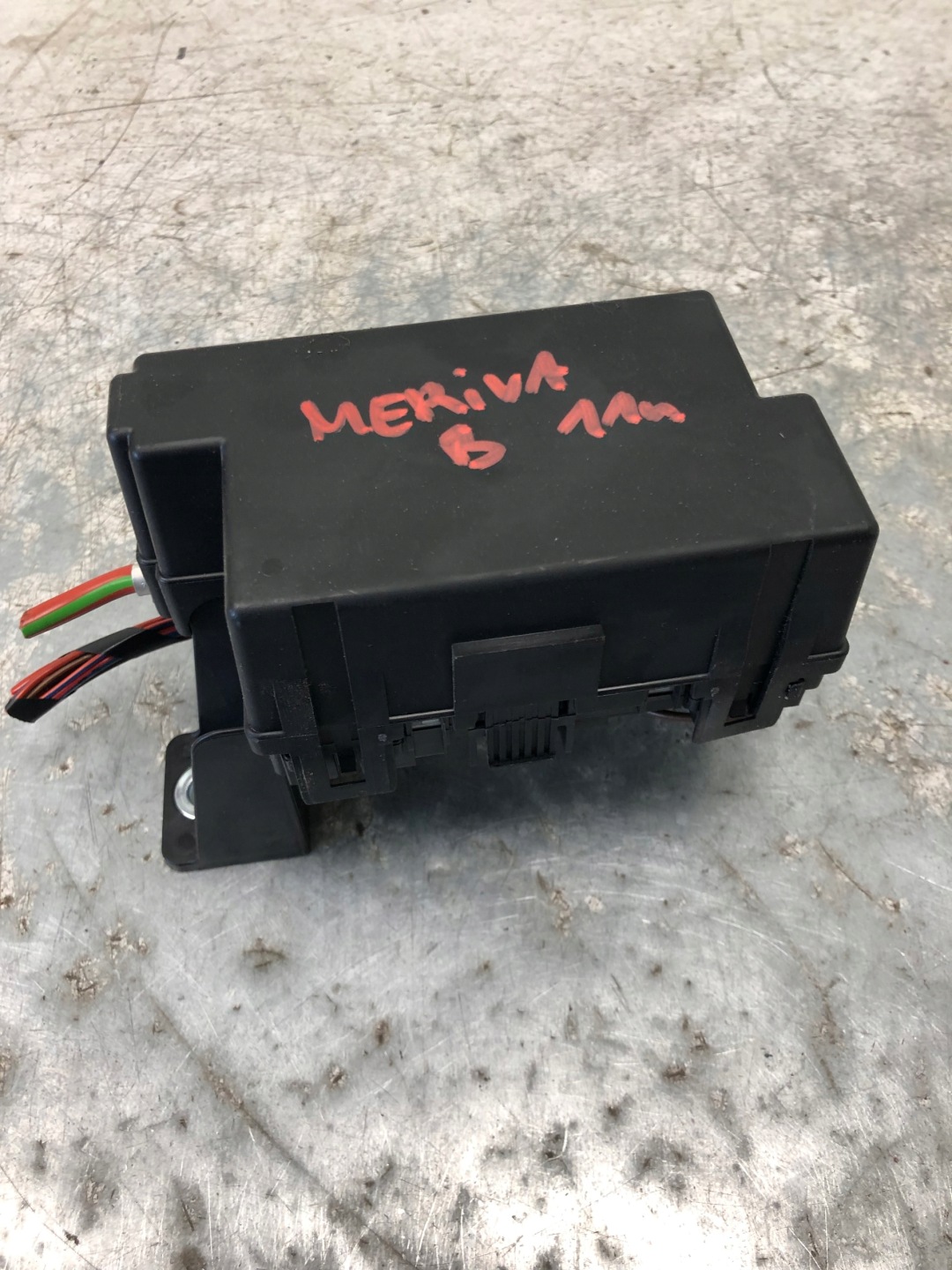 Module fusibles OPEL MERIVA B