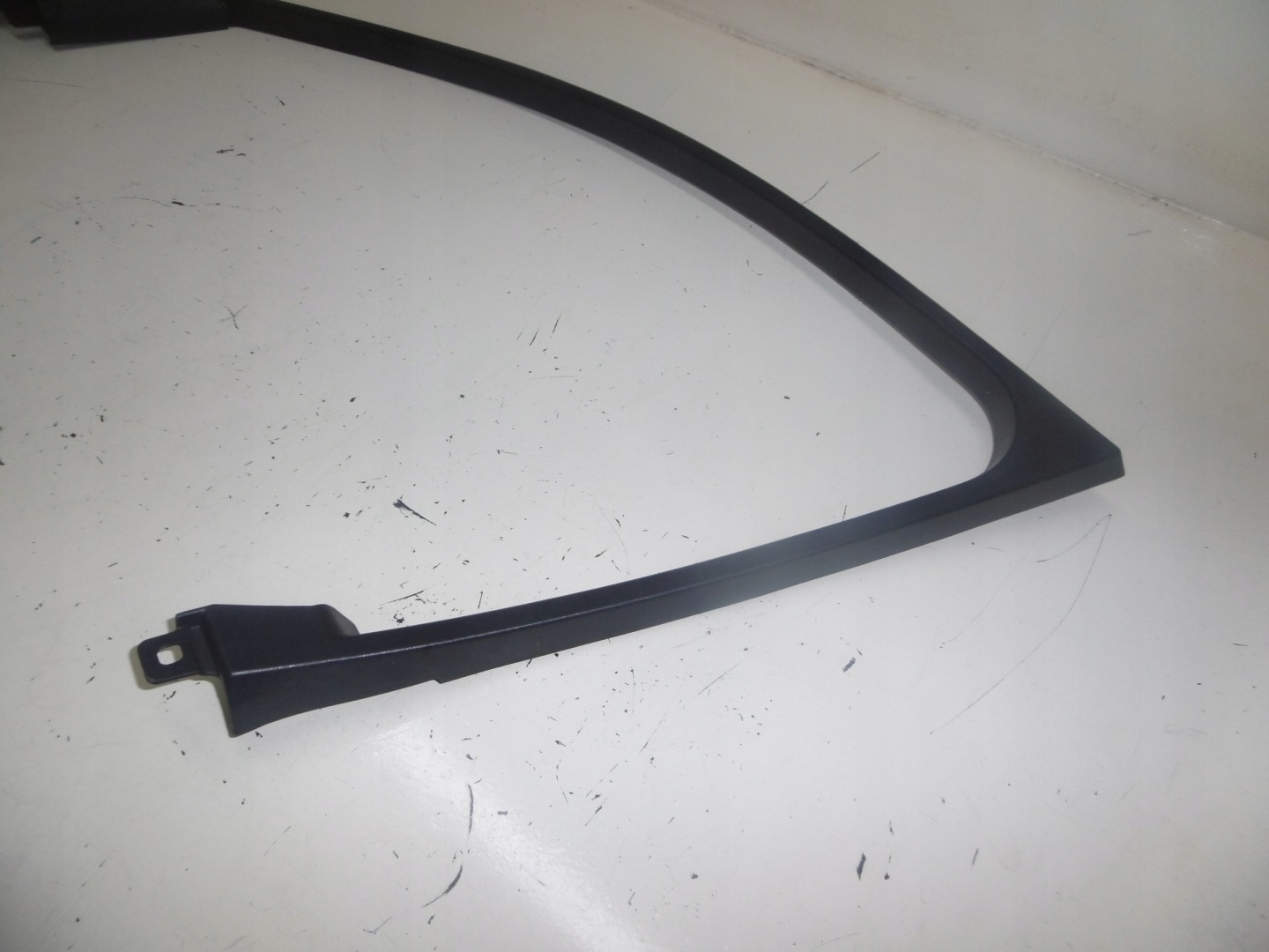 frame windows door right front INFINITI M30 M35 M37