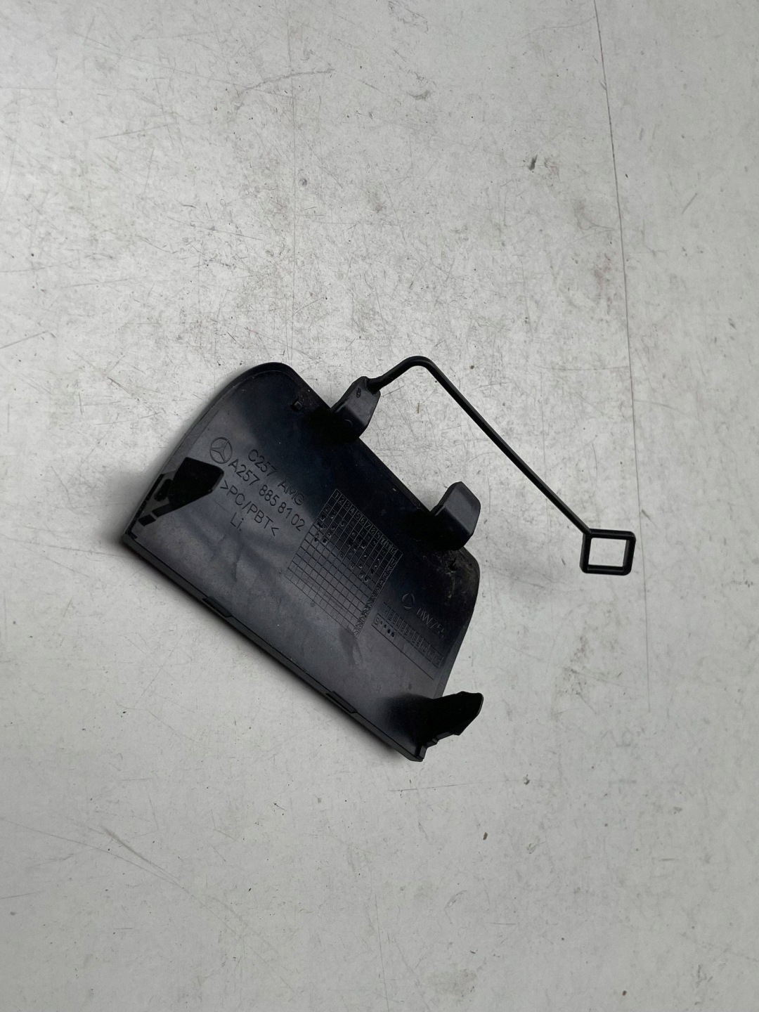 towing hook cap front MERCEDES-BENZ CLS C257 A2578858102