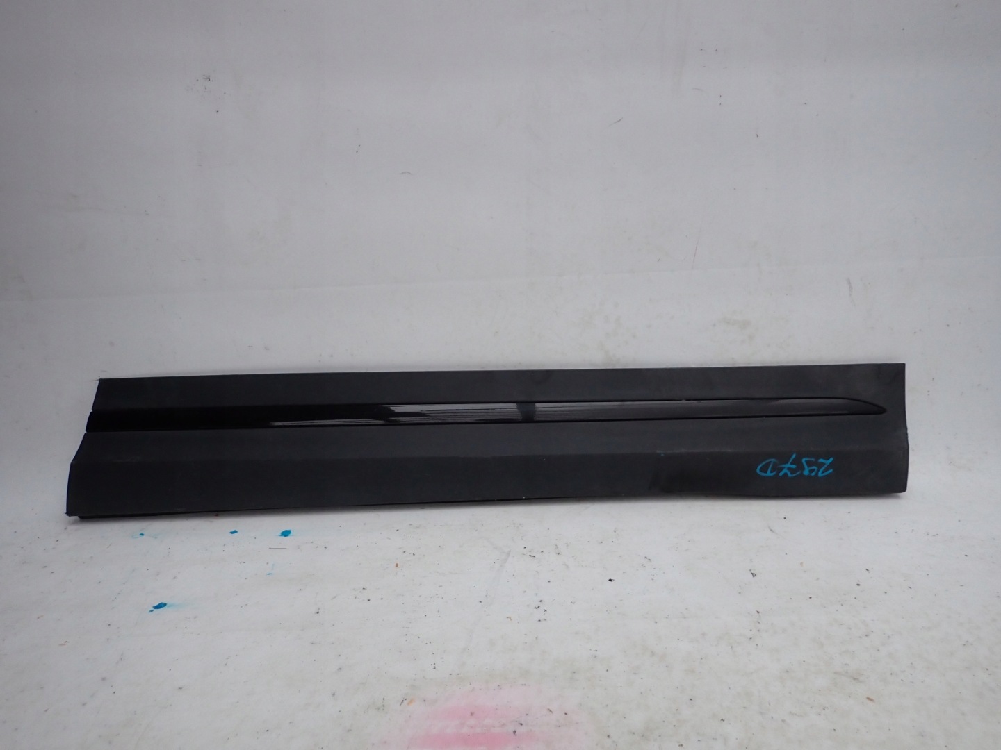 MERCEDES GLA W247 20- moulding door right front