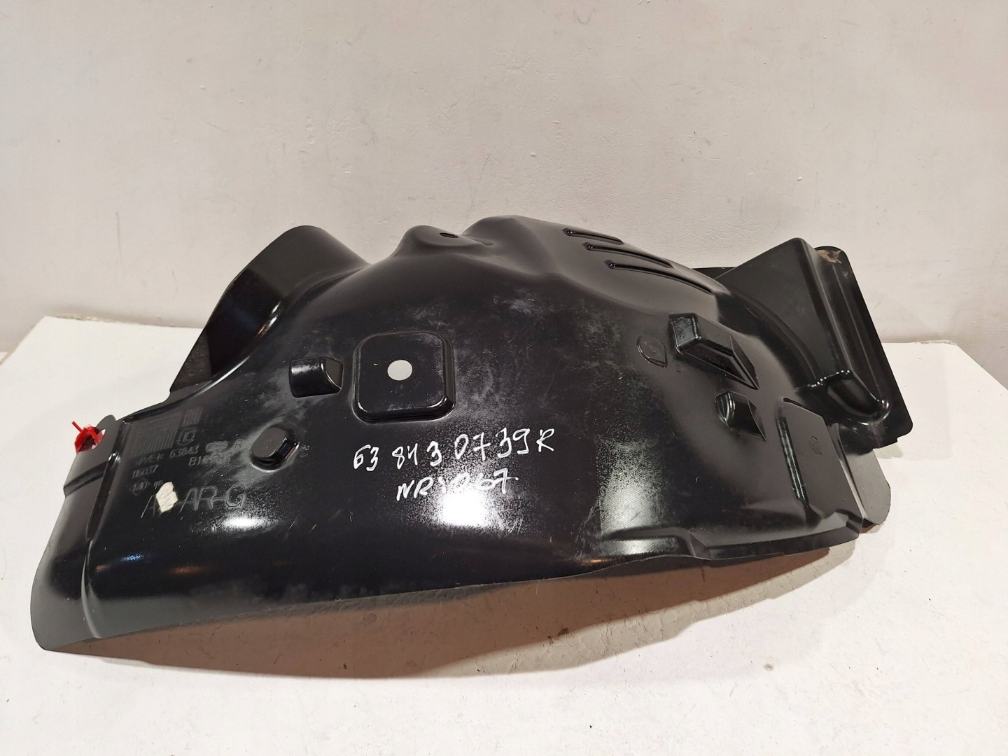 mudguard front left rear part 638430739R RENAULT ZOE II 19