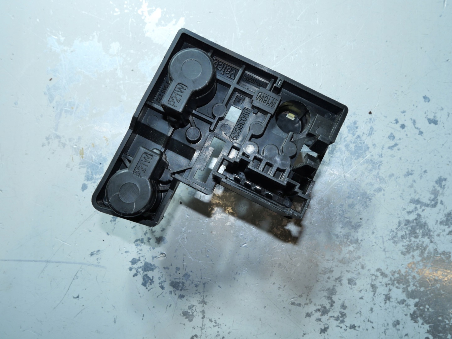 scheinwerfereinsatz GNIAZDA ZAROWEK AUDI 4F9945222