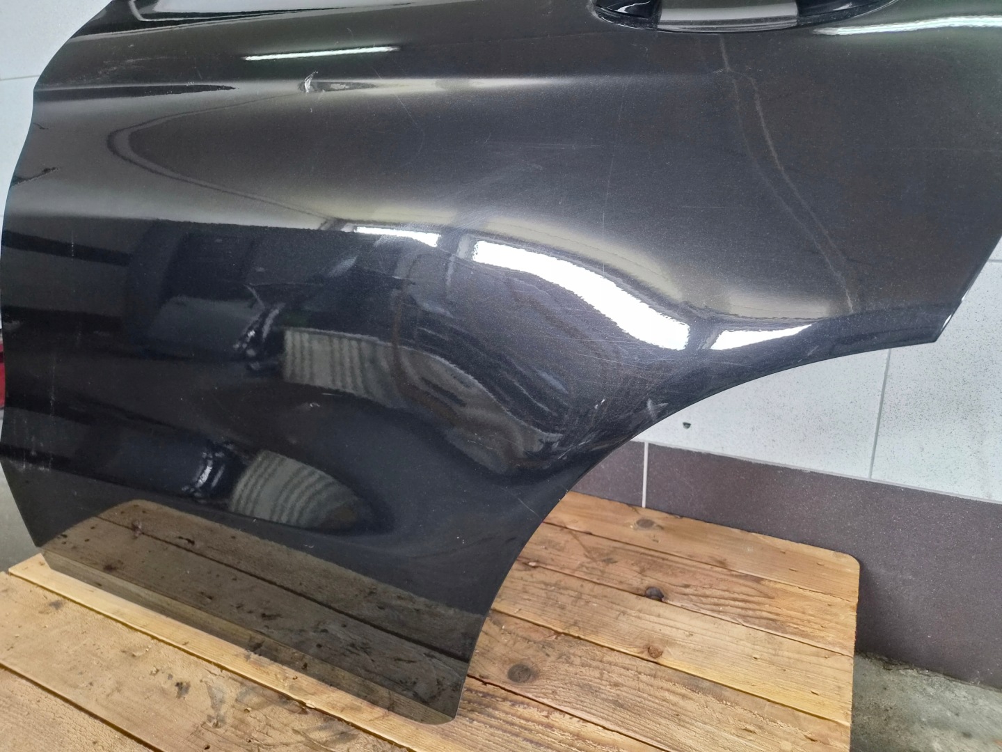 door left rear part left rear. 197 MERCEDES GLC X253 W253 complete