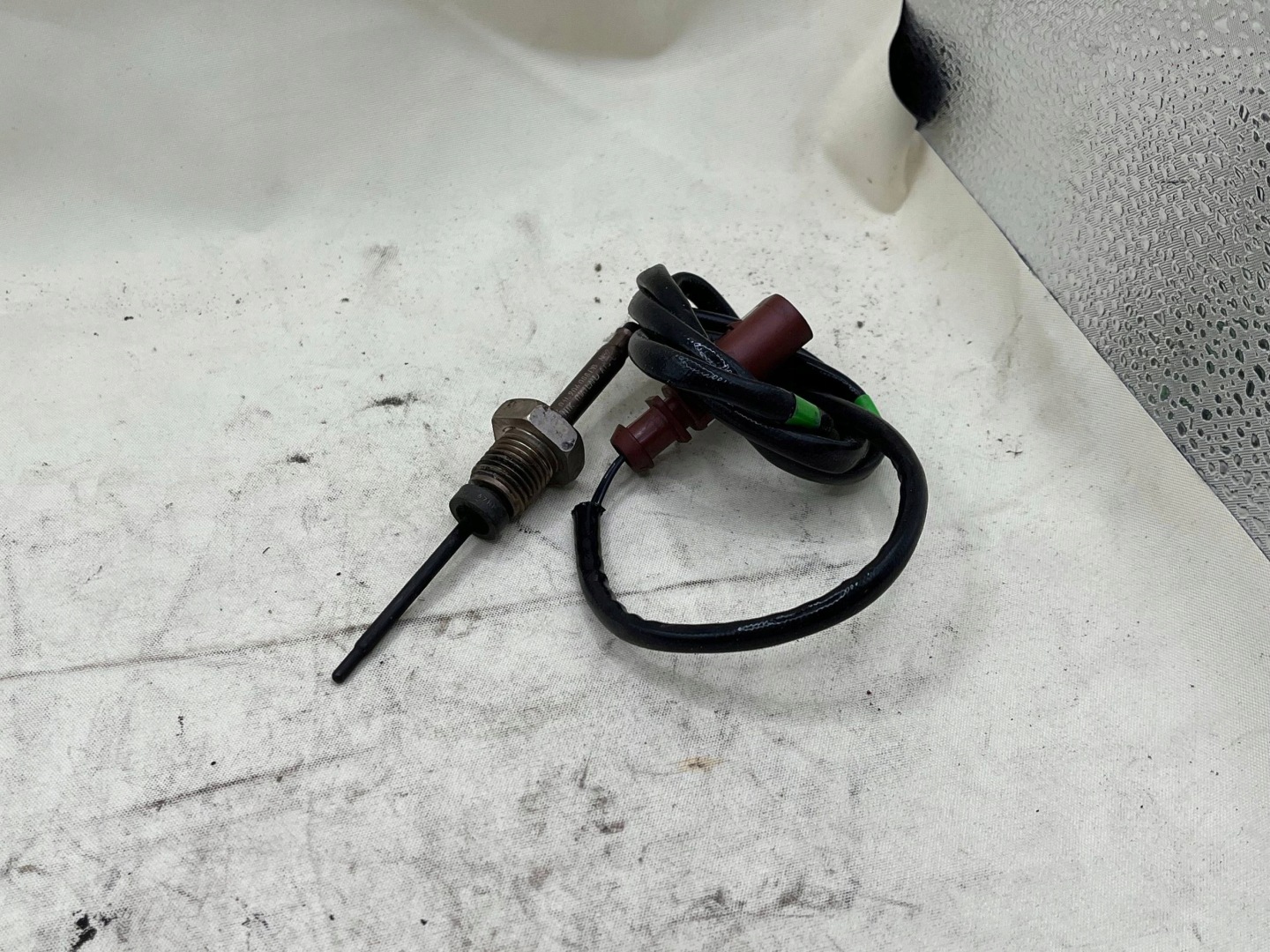 LEON III GOLF VII Sensor TEMPERATURY Gase 2.0 TDI 04L906088DB !J