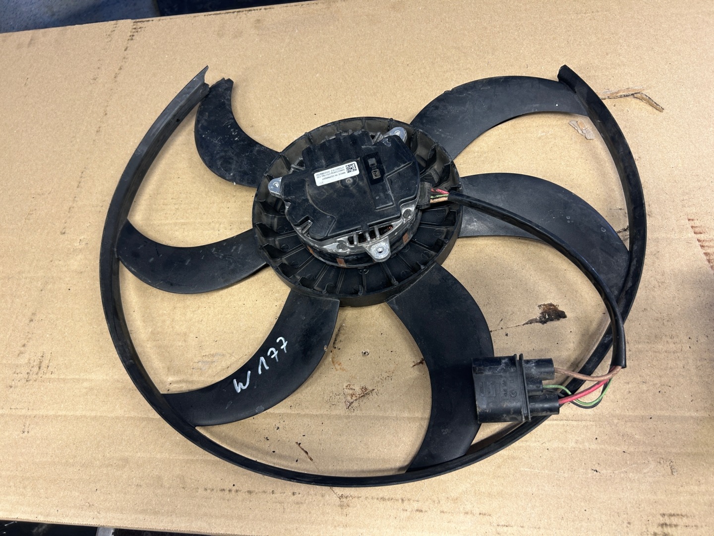 MERCEDES W177 motor ventilatora 070320192