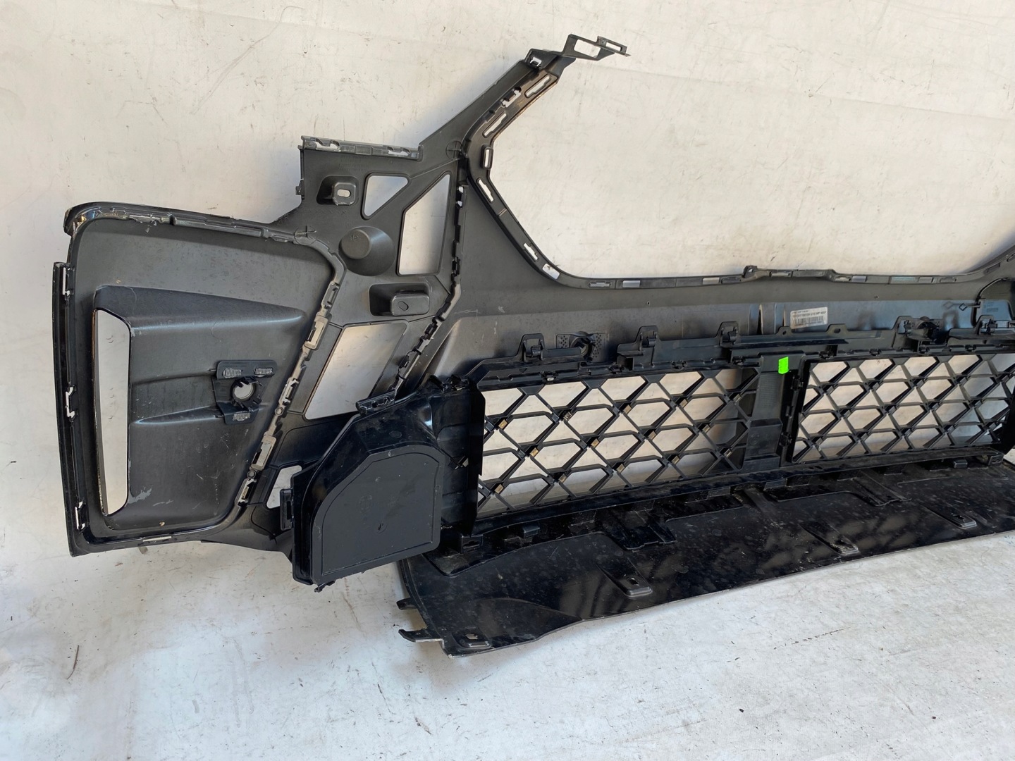 BMW X2 U10 m-packet 24- accessories of a bumper grid central front 7884910