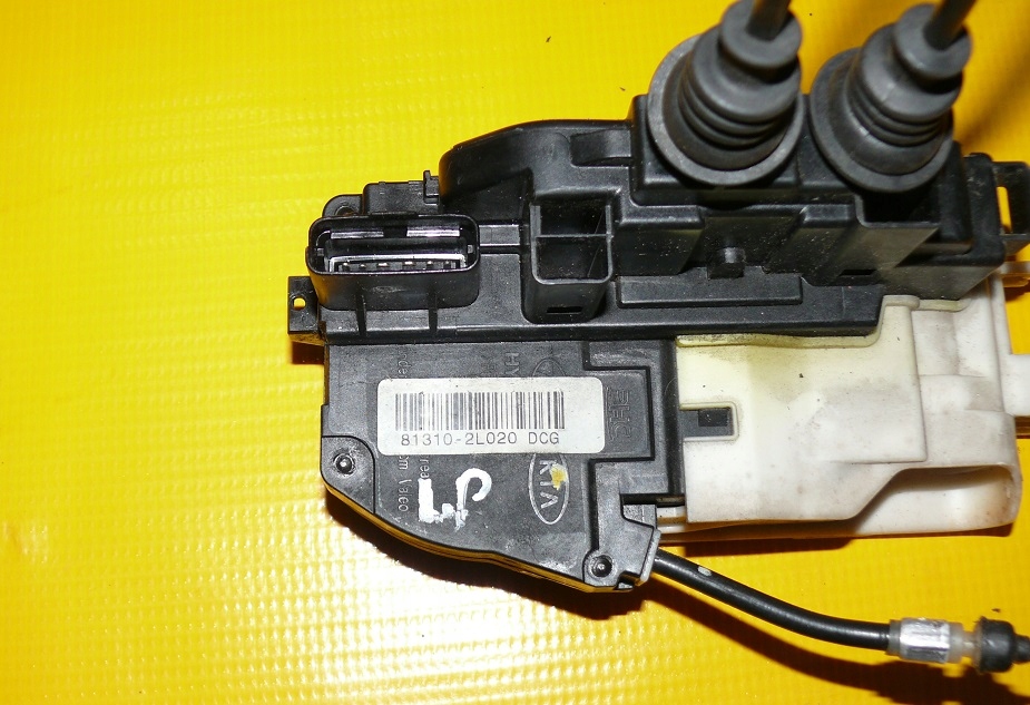 lock door left front ropes HYUNDAI I30 07-12 EU 5D 6 vertical 81310-2L020