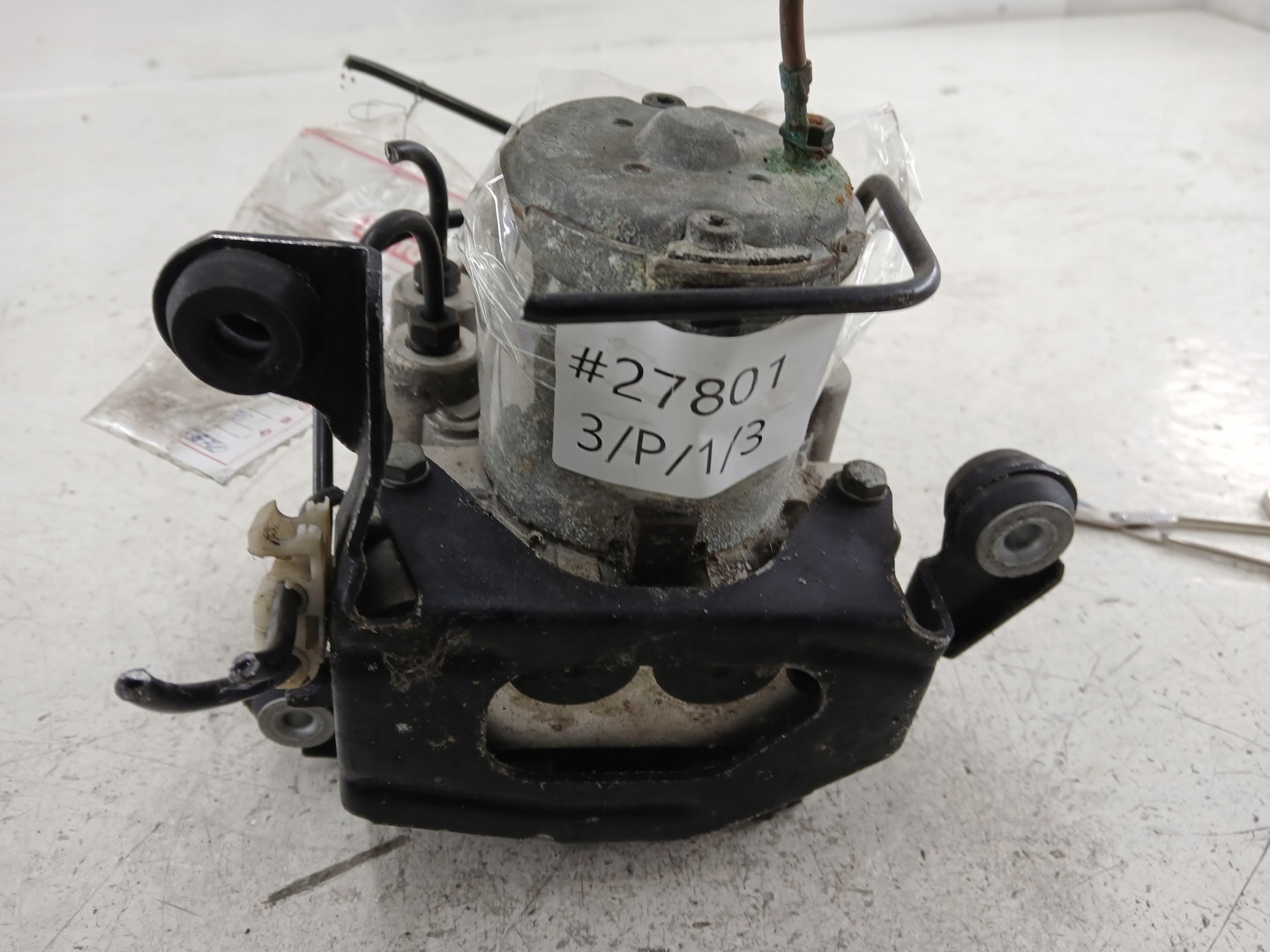 AUDI A4 B5 Servo frein ABS 8D0614111