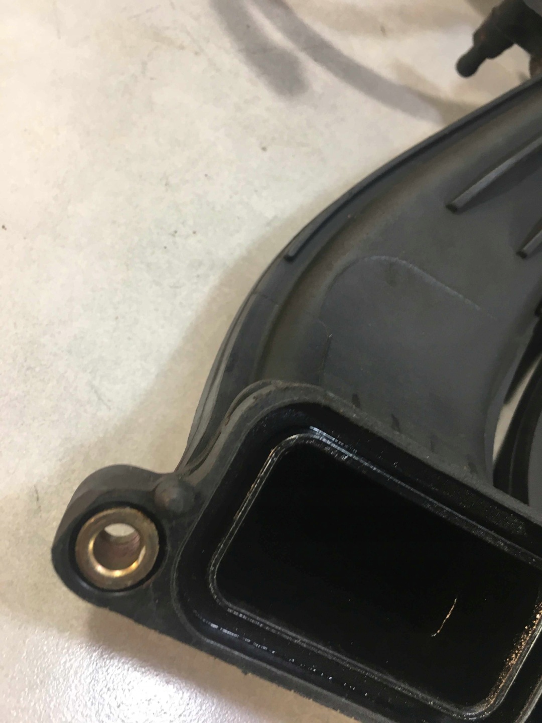 sací potrubí PT CRUISER 2.0 16V 04777866AE