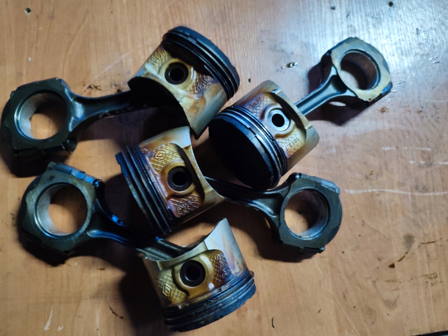 piston connecting rod RENAULT 1.4 SMP-KS 1013.7 105.03