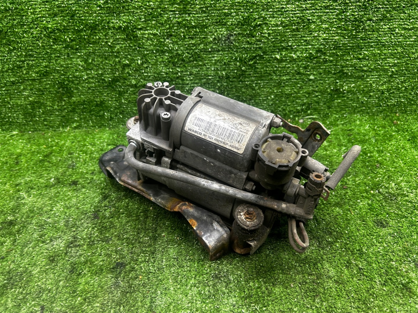 MERCEDES S KLASA W220 w211 compressor; springing WABCO 4154033030