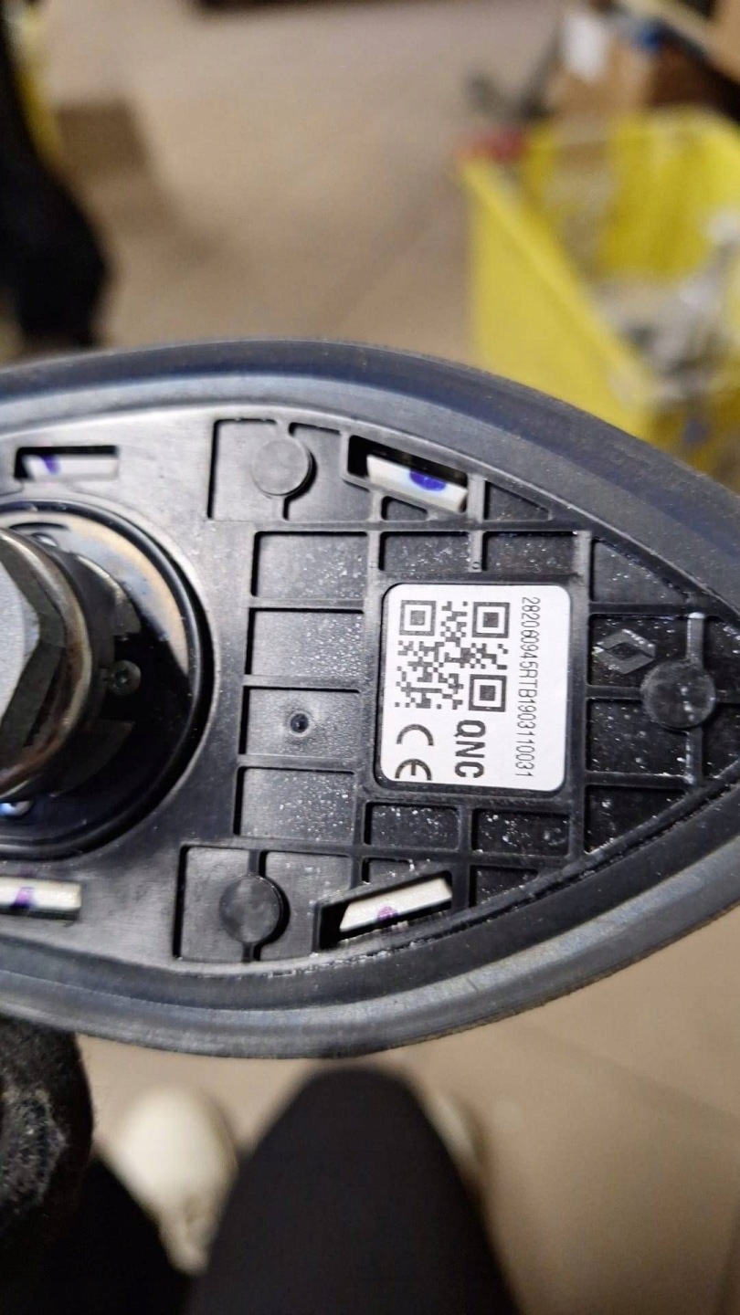 Antena GPS (pletwa) heck Renault Captur II 282060945R