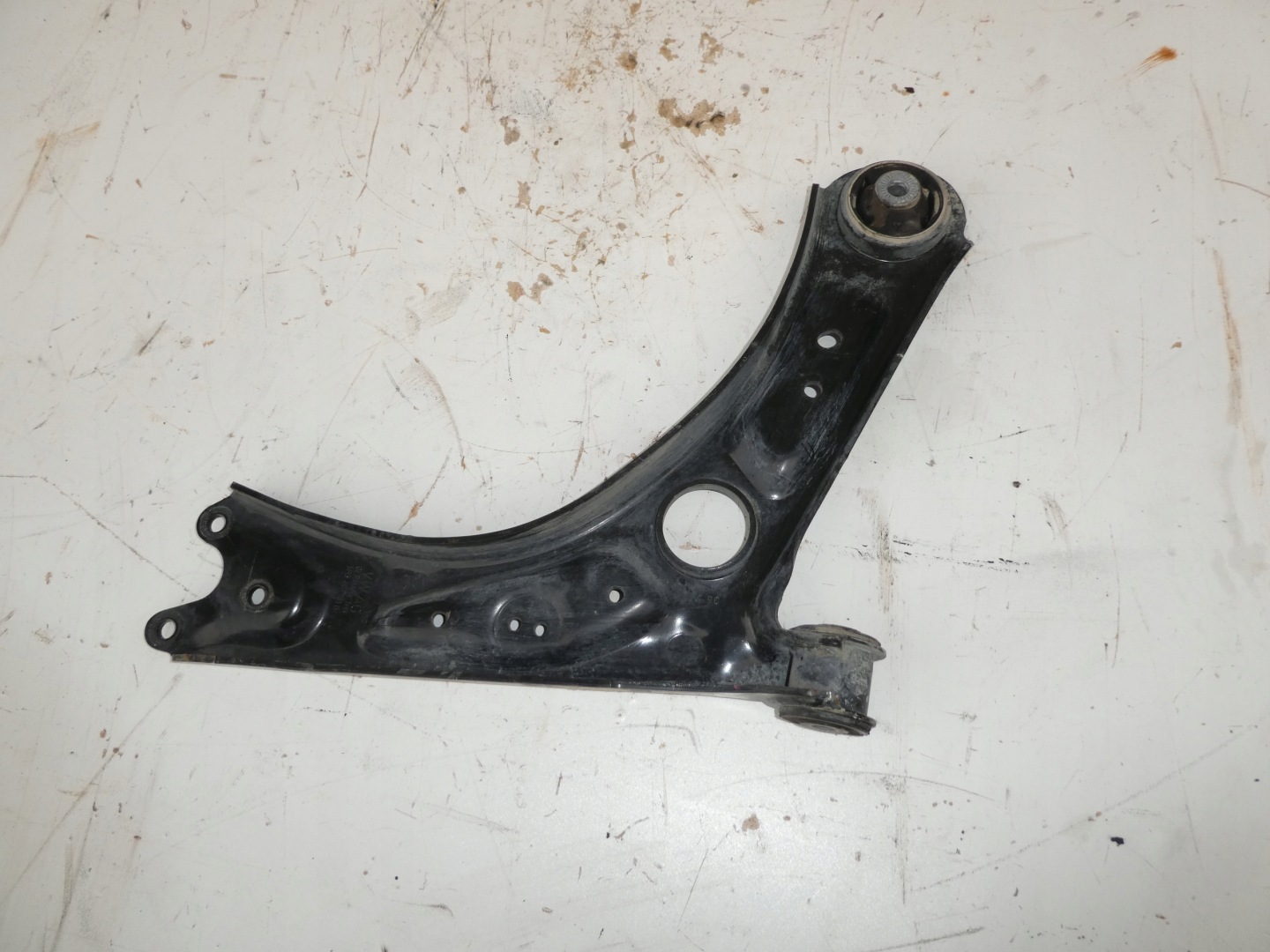 QUERLENKER LINKS VORNE VW CADDY 5 5R3407151B