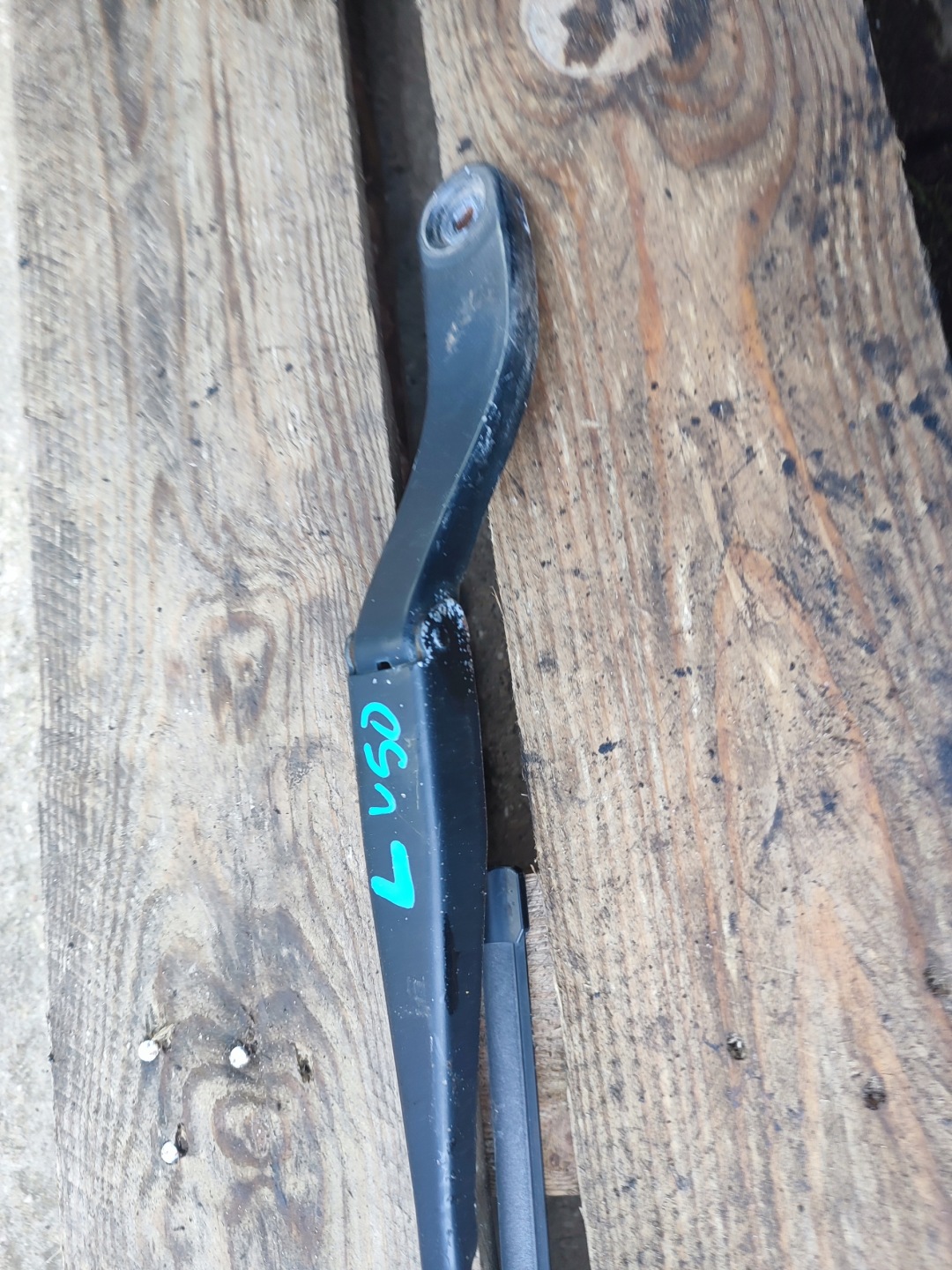 wiper arm left VOLVO S40 II V50 30699997