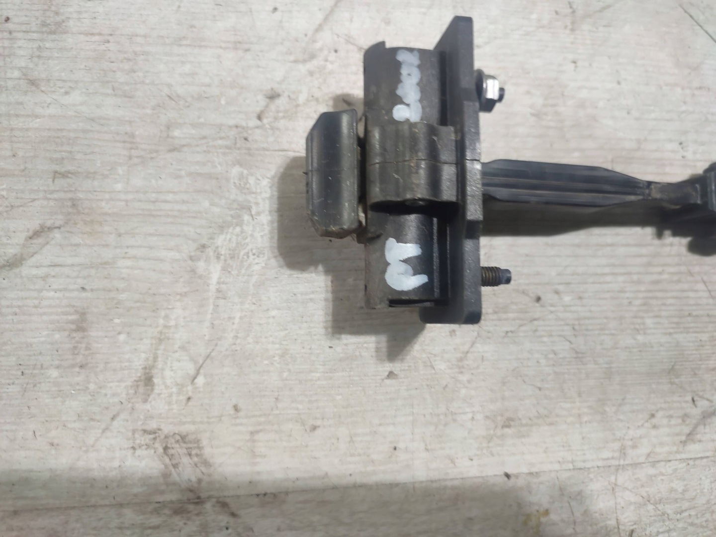 Peugeot 2008 II 2020 rear part side right limiter door tylnych