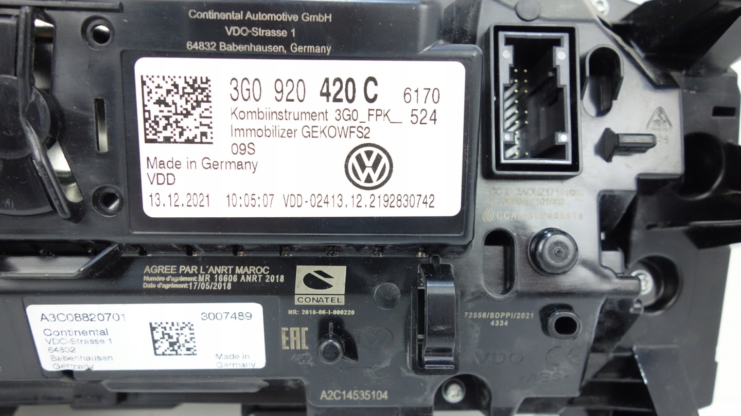 VW PASSAT B8 ARTEON VIRTUAL COCKPIT dials clock 3G0920420C