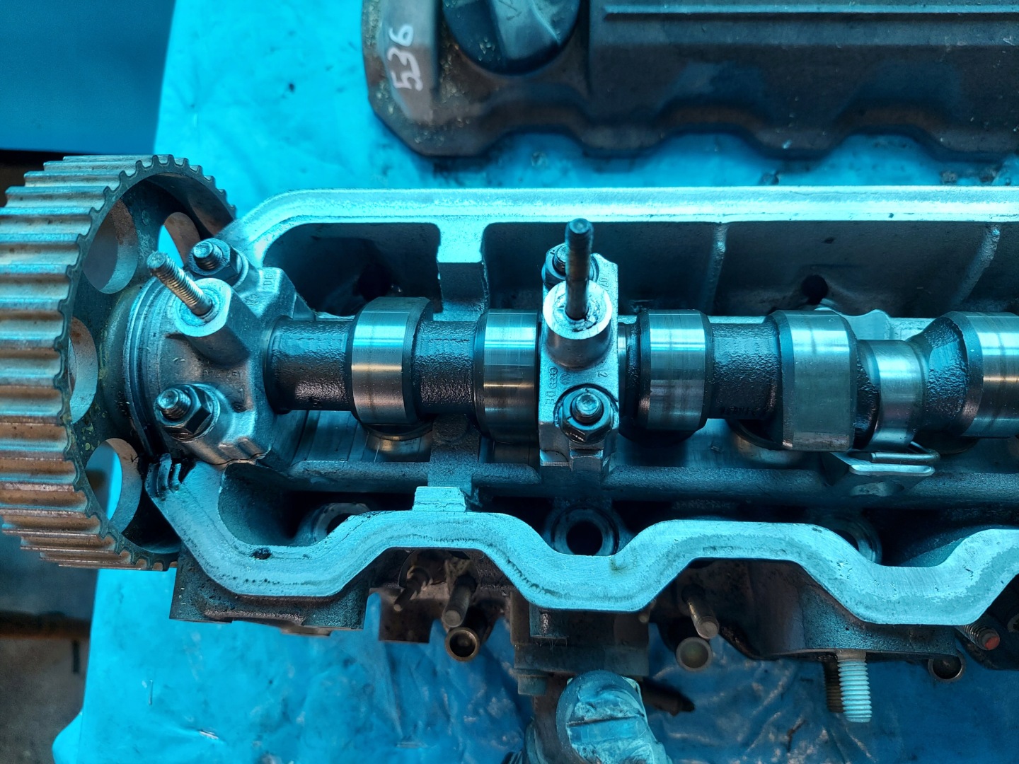 TESTATA AUDI A6 C4 100 2.5 TDI 046103373B353