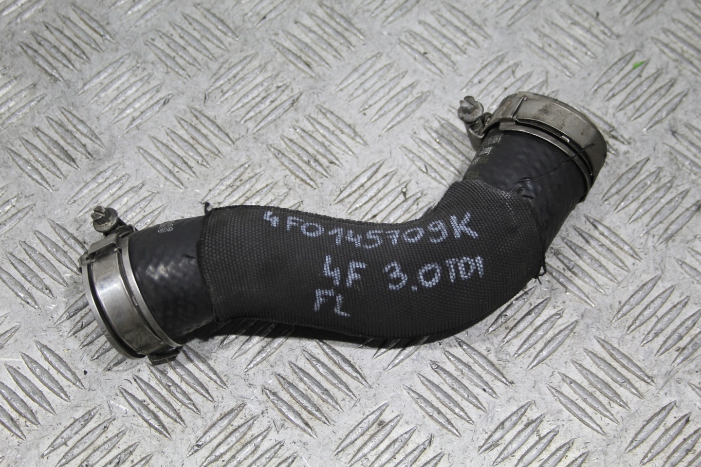 hadice vedení intercoolera AUDI A6 C6 4F0 4F9 LIFT