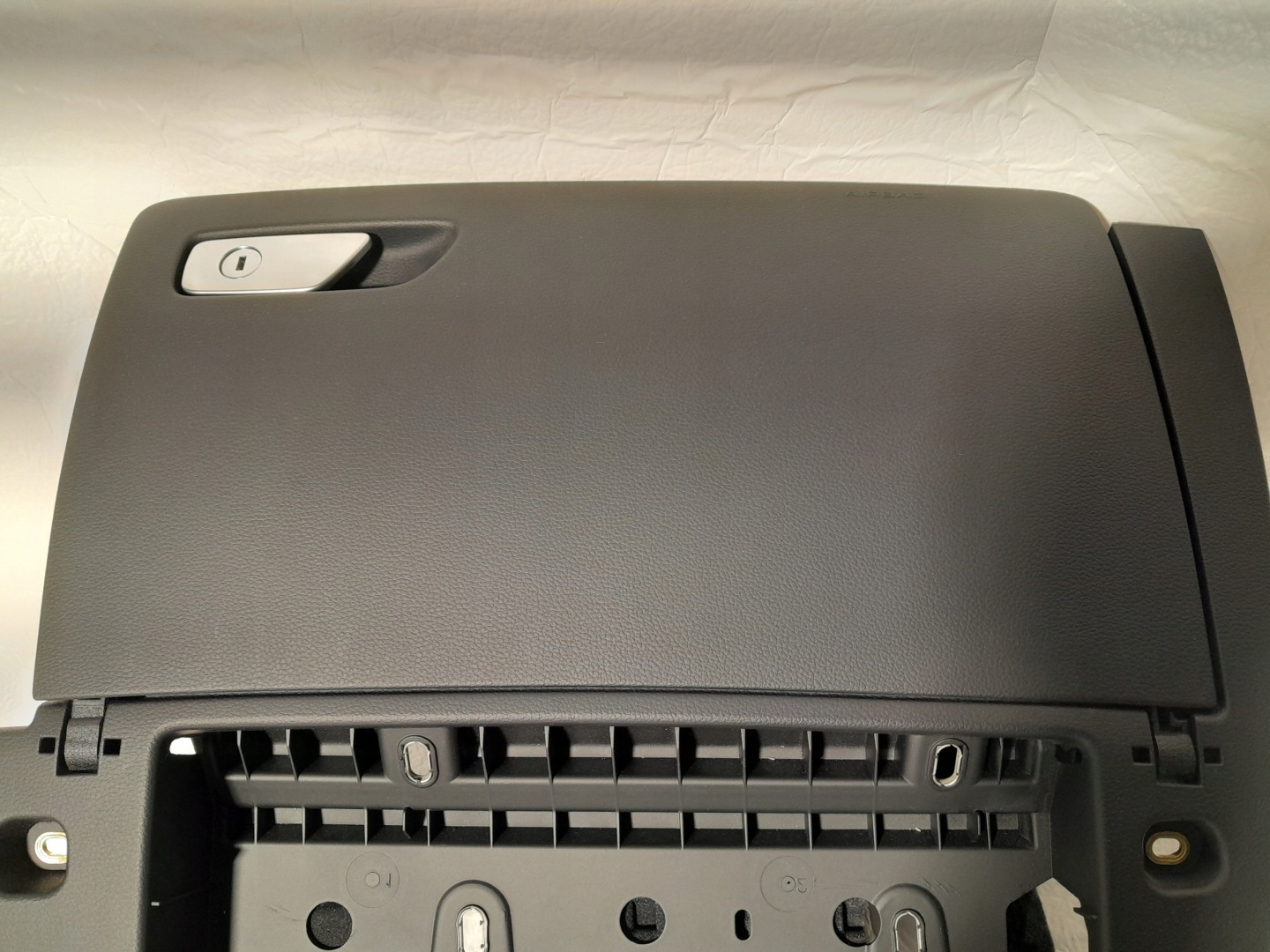AUDI A3 S3 8V Handschuhfach des Beifahrers 8V0880842B