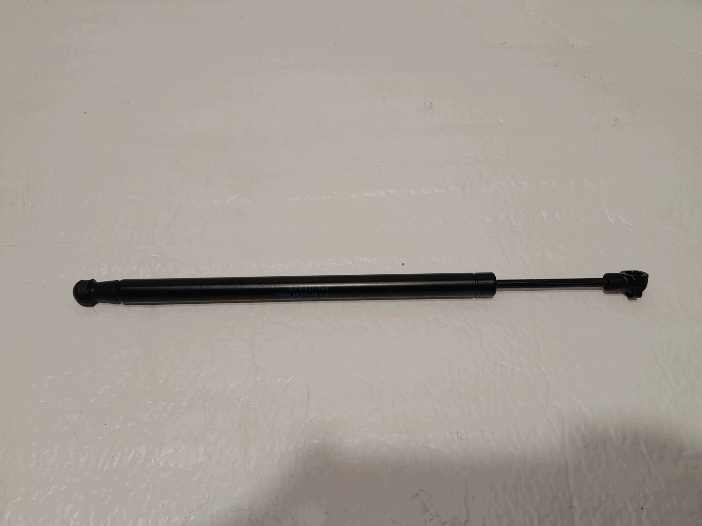 AUDI A4 B9 LIFT damper bonnet boot 8W5827919