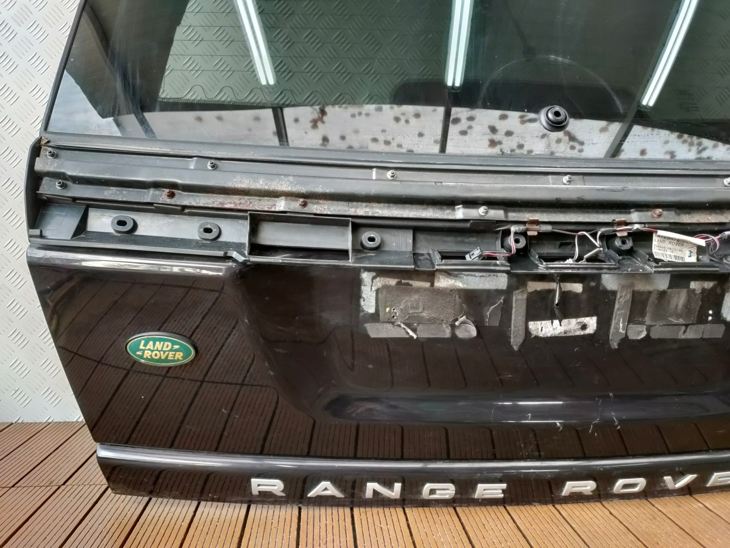 LAND ROVER RANGE ROVER SPORT L320 boot doors boot colour LRC822