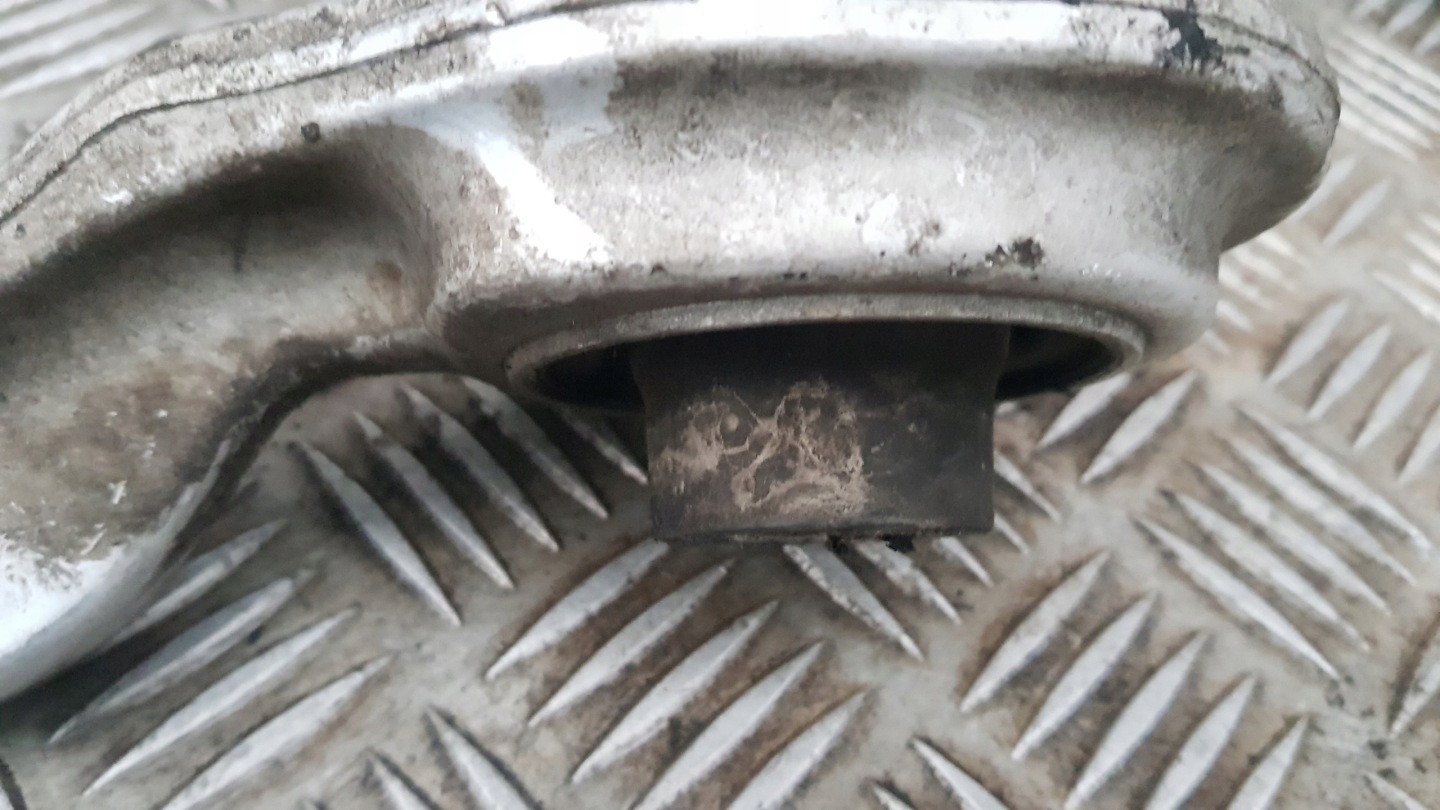 MERCEDES W211 Querlenker vorne unterer