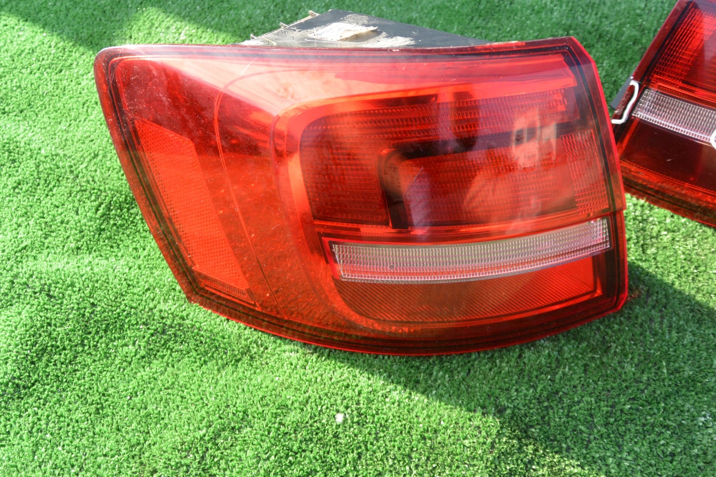 light left right rear part VW JETTA USA 15- KPL