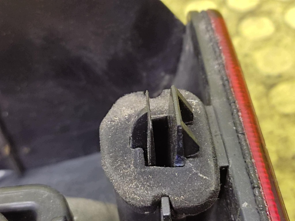 PEUGEOT PARTNER light left rear part 9632920480