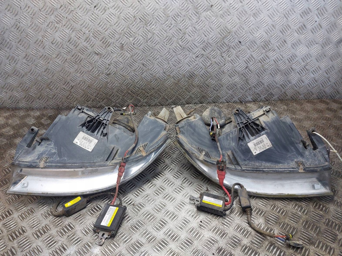 light left right front VOLKSWAGEN PASSAT B5 FL 3B0941015AN 3B0941016AN