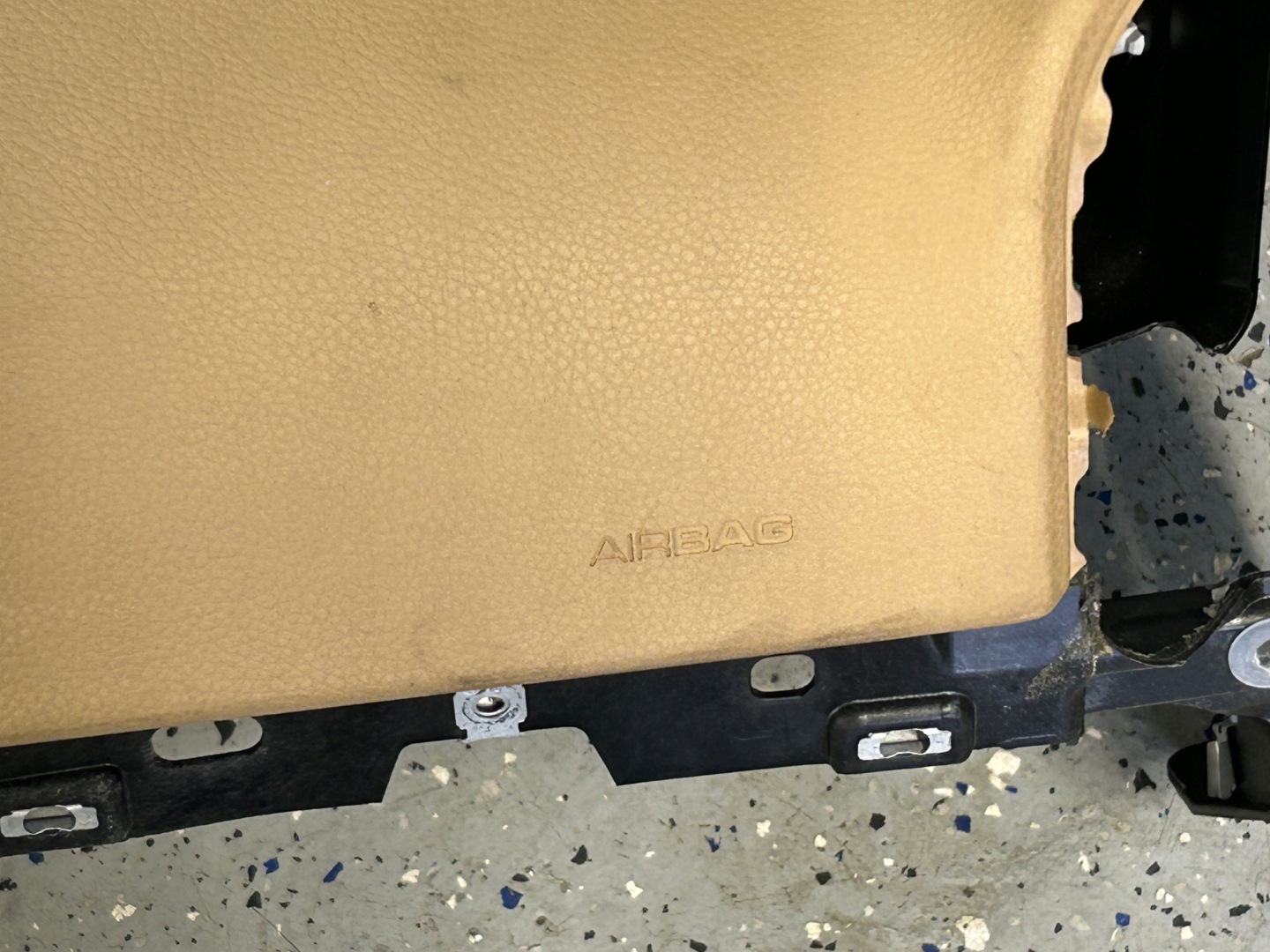 PORSCHE CAYENNE II 7P console dashboard instrument panel AIR BAG WYSTRZELONA