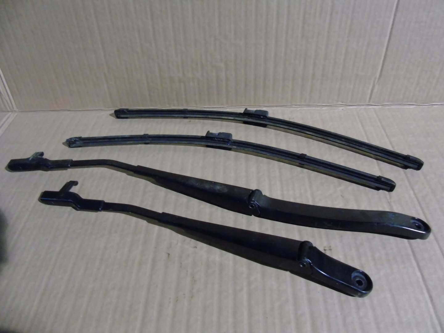 IDEALNE Bracci tergicristallo MERCEDES SLS W197 1