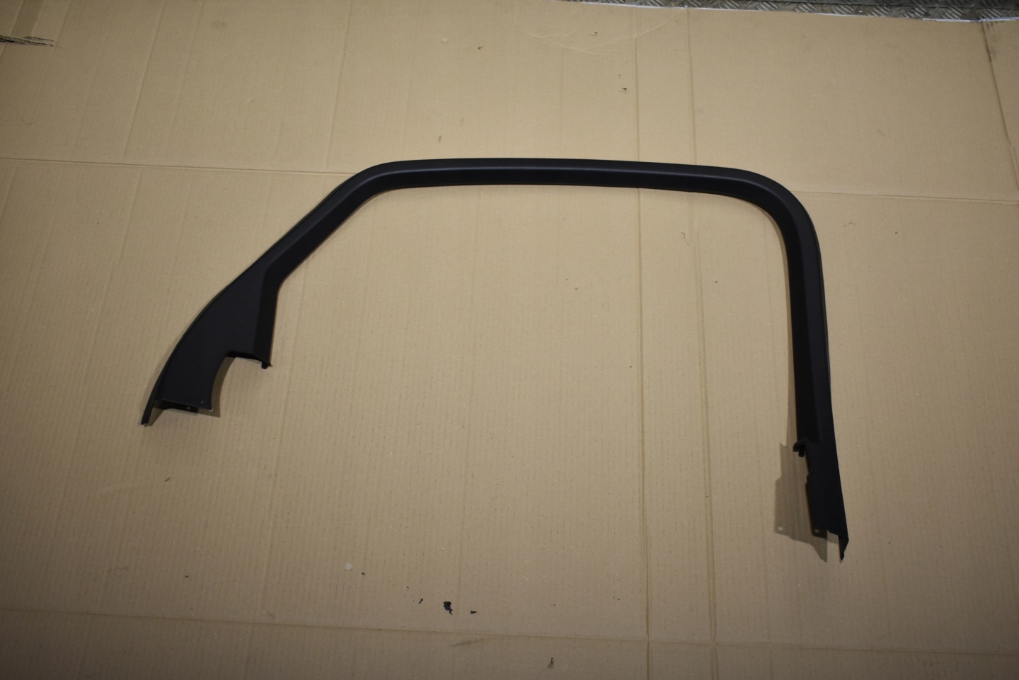 IDEALNA frame cap door rear left AUDI A8 D5 1