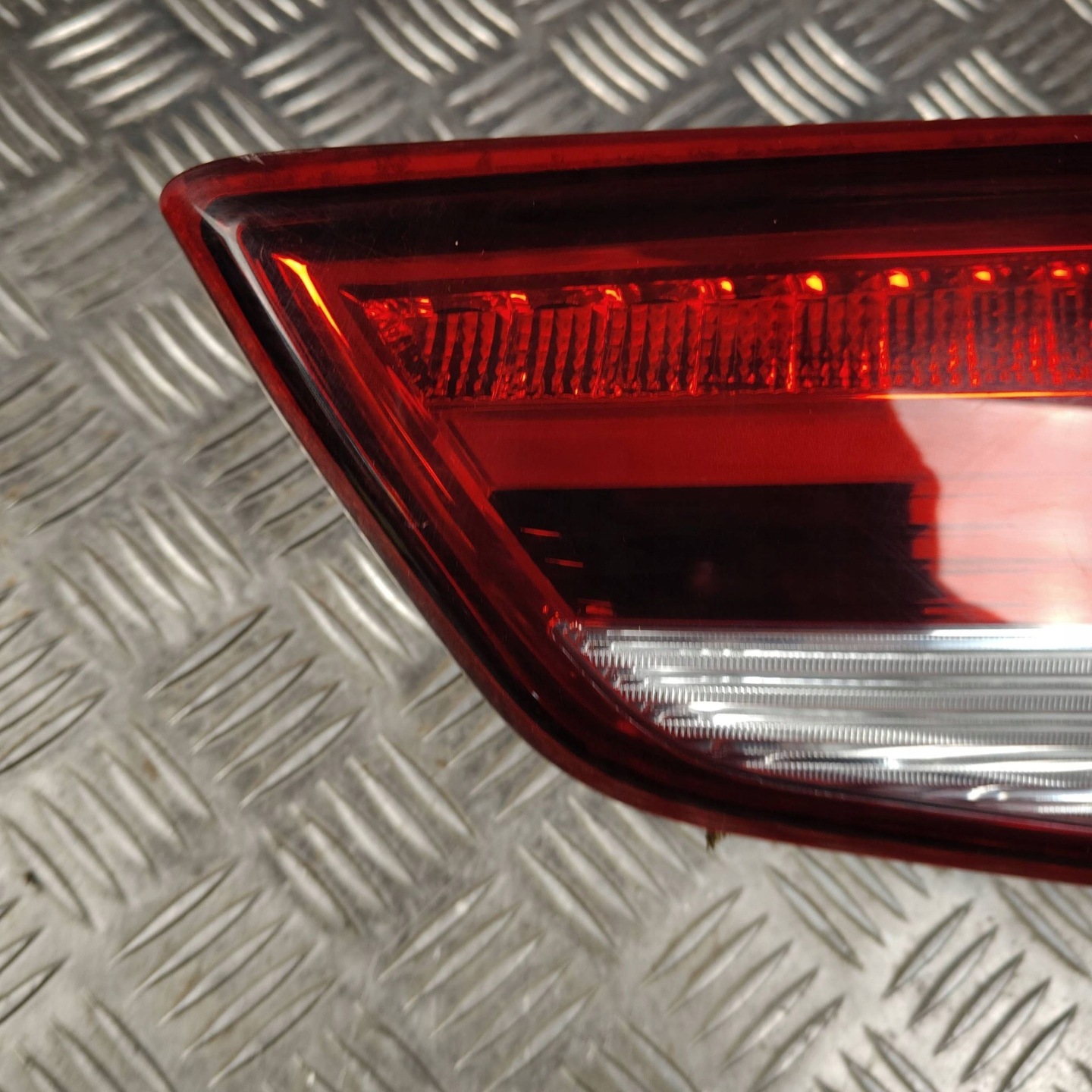 light rear rear part side right Audi A1 lift S-Line led 2SK01173502