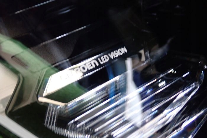CITROEN C4 III FULL LED VISION 20- reflektor links Licht links