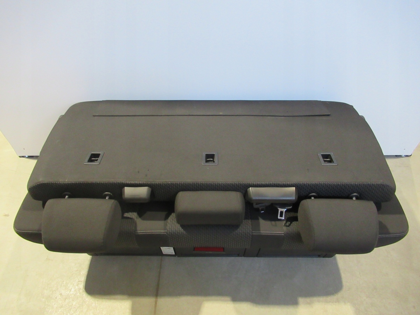 VW T6 MULTIVAN Sitz Sitz 3 RZAD ISOFIX KUTAMO