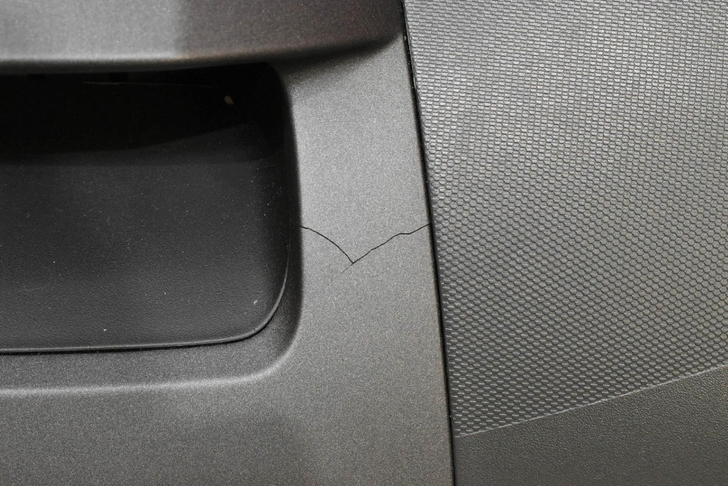 dashboard instrument panel console cockpit airbag EU CHEVROLET SPARK 3 III M300 10-15