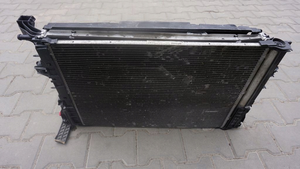 MERCEDES A B 176 246 CLA 117 chladiče ventilátor