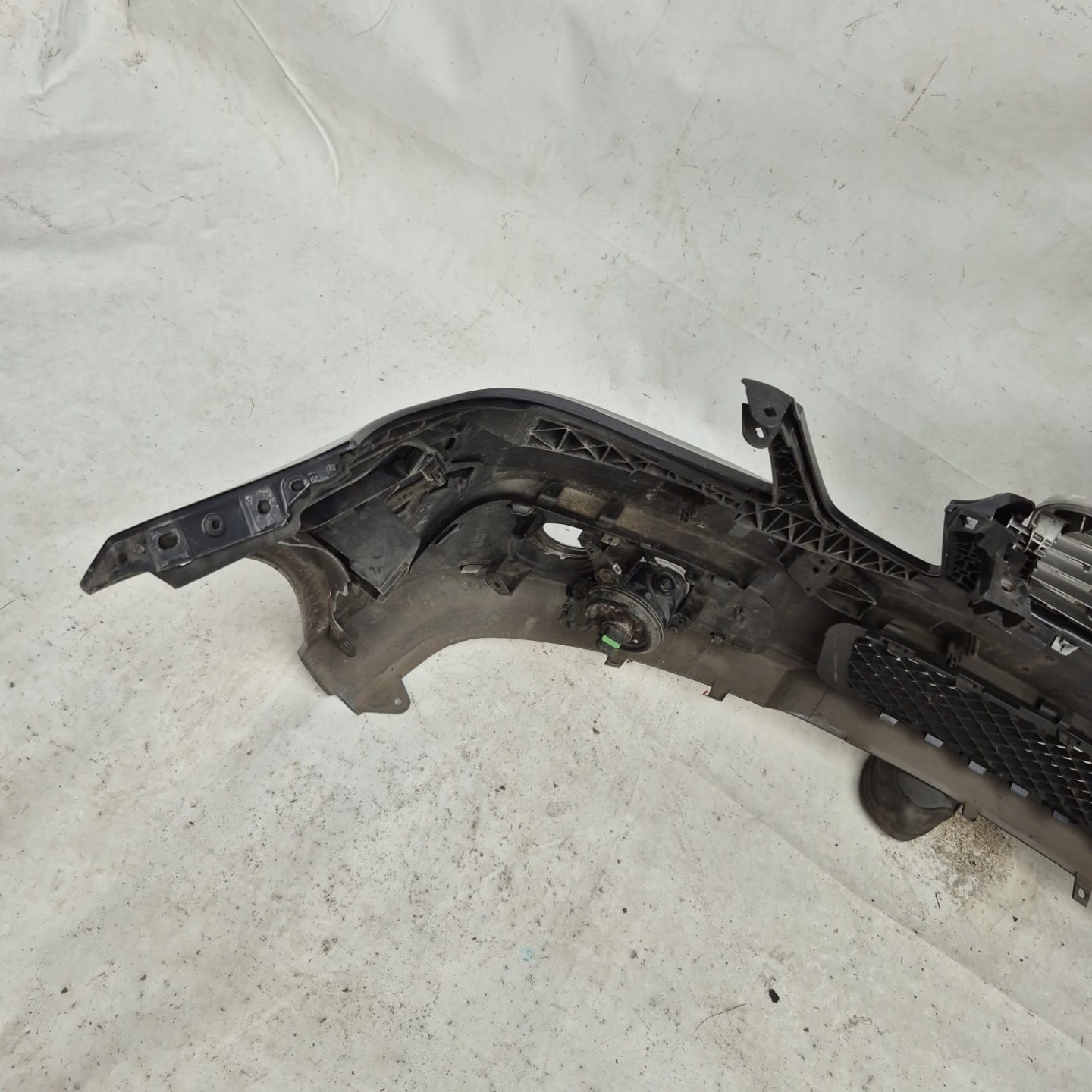 MERCEDES E-KLASA W212 09-13 bumper front front 6XPDC