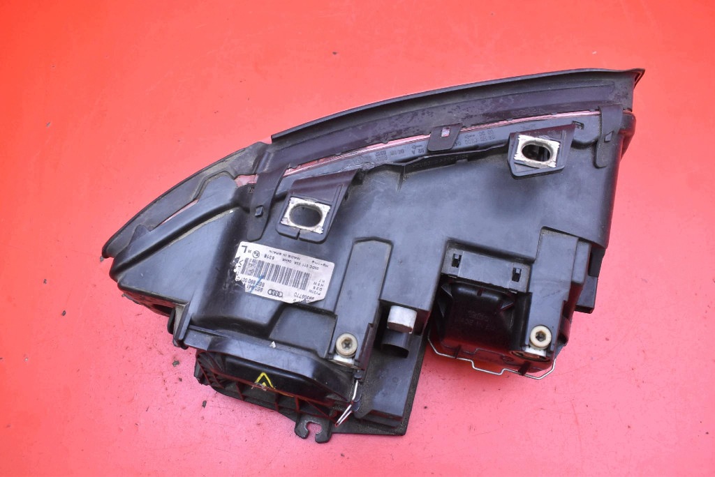 REFLEKTOR left light front lens XENON EU 8E0941003 AUDI A4 B6 00-05