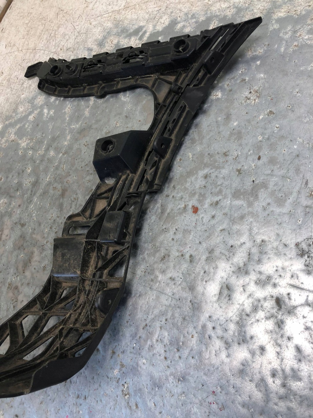 bumper bracket left rear part MERCEDES C253 X253 A2538858302