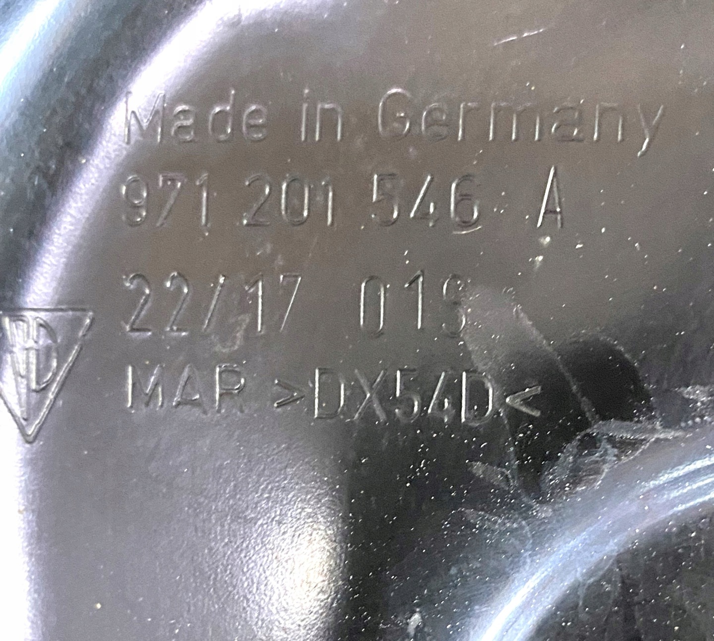 BLENDE ABDECKUNG PRZEWODU PALIWOWEGO PORSCHE PANAMERA 971 OE
