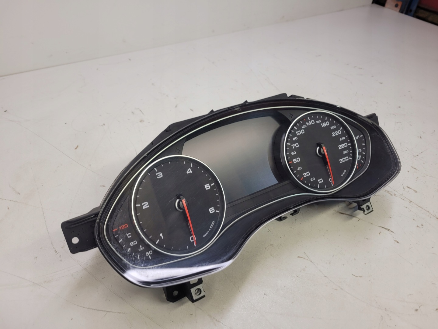 dials dials AUDI A6 C7 A7 3.0 TDI 4G8920931R