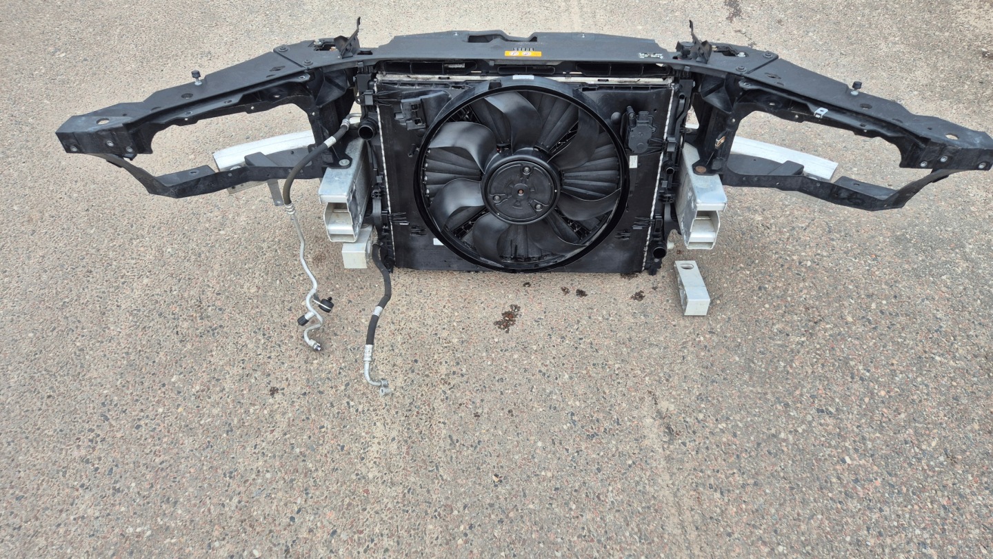 support panel for radiators pillar iron radiator fan MERCEDES W222 3.0 CDI