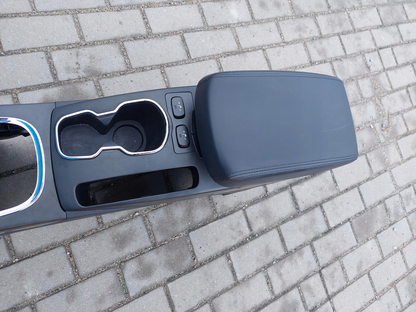 TUNEL central armrest SSANGYONG KORANDO III 3 C LIFT 2.0 D