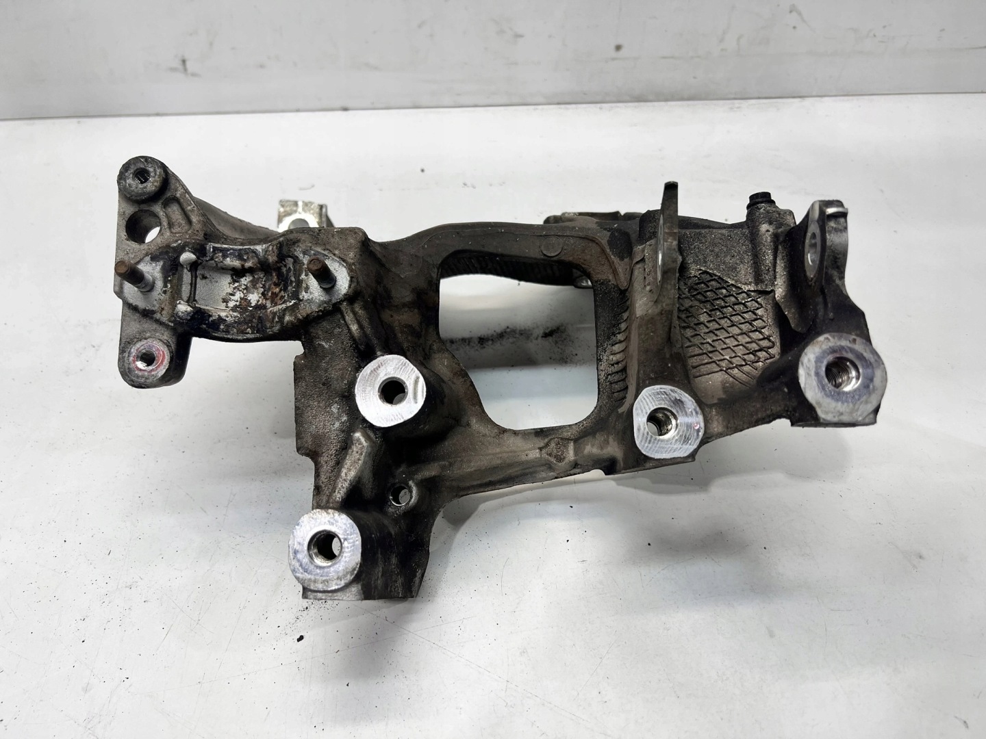 supporto staffa Motore AUDI A4 B9 2.0 TDI 8W0399295E