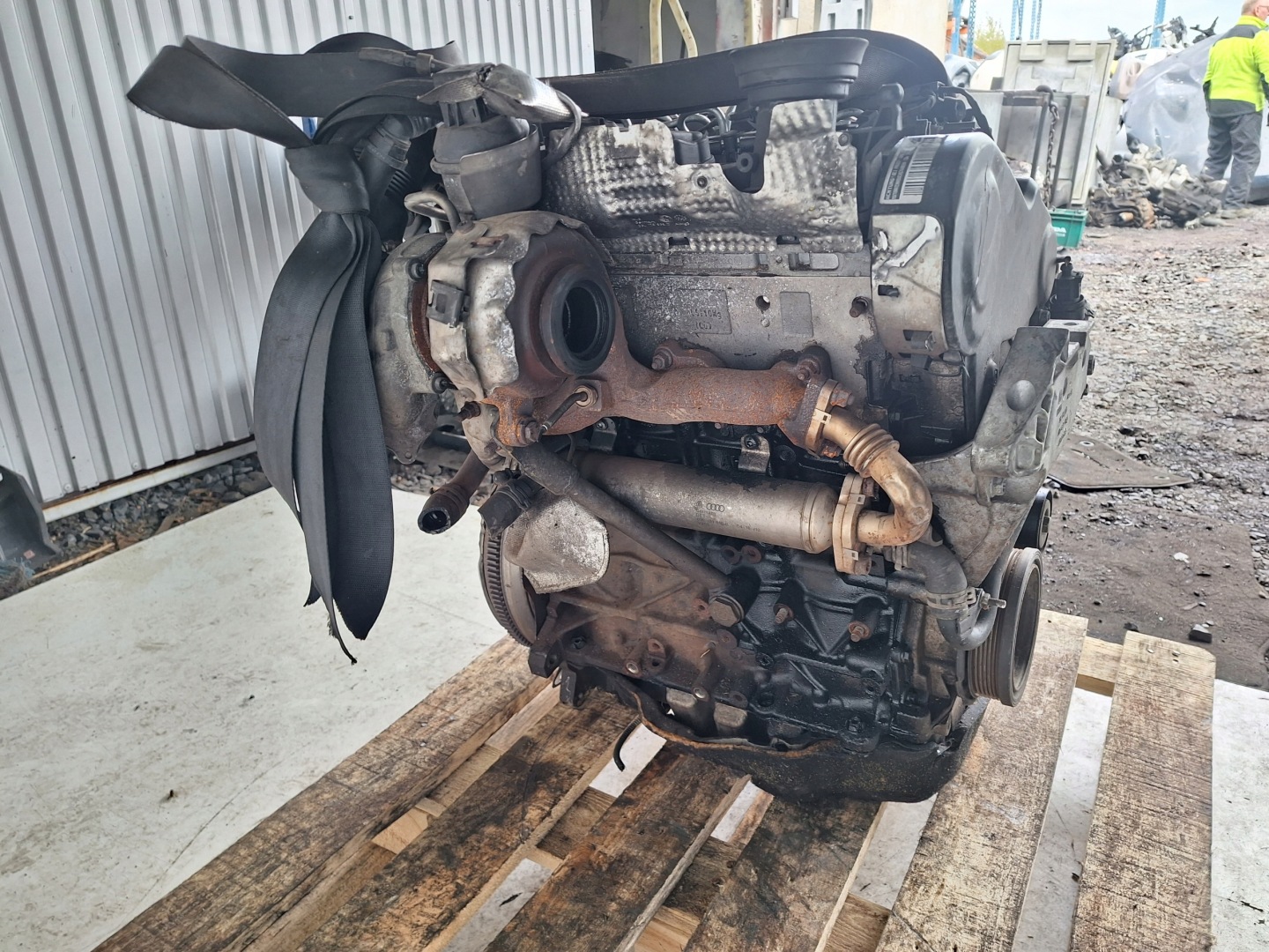 VOLKSWAGEN SEAT SKODA AUDI engine 2.0 TDI CBA
